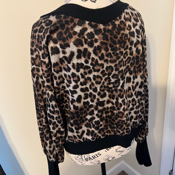 Animal print Sweater - Picture 4 of 6